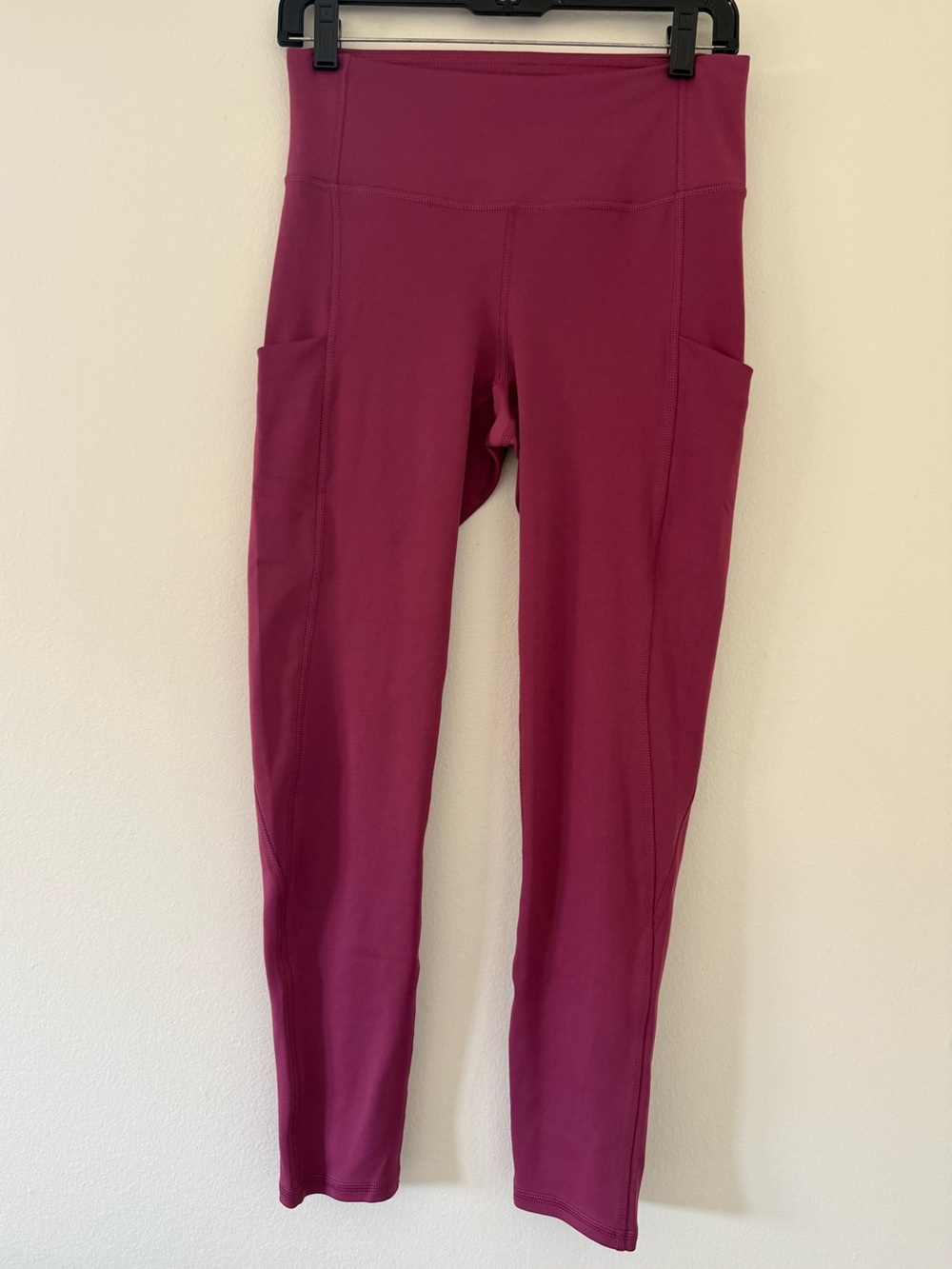 The North Face Skyway FlashDry Leggings – Medium, Cyber Berry NWT